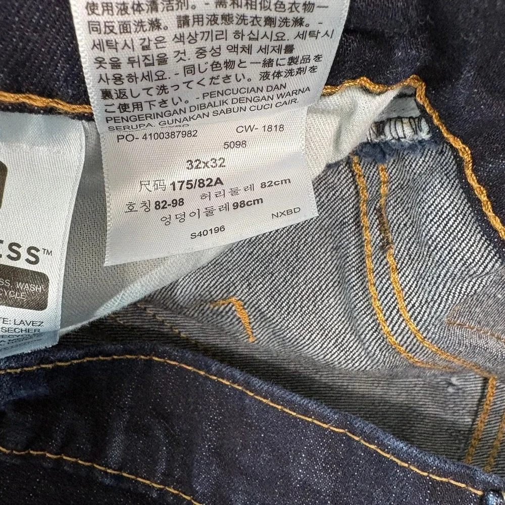 Levi's 502 Jeans Mens Size 32X32 Blue Dark Wash Denim Tapered Pockets Casual